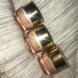 3 Estée Lauder Resilience Eye Life Creme